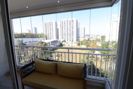 Varanda de apartamento para alugar com 2 quartos, 61m² em Vila Isa, São Paulo