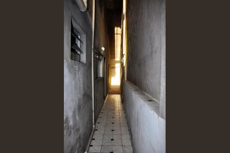 Corredor  de casa para alugar com 1 quarto, 60m² em Parque Taipas, São Paulo