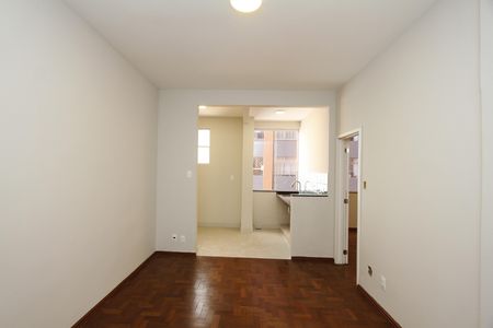 SALA de kitnet/studio à venda com 1 quarto, 40m² em Centro, Belo Horizonte
