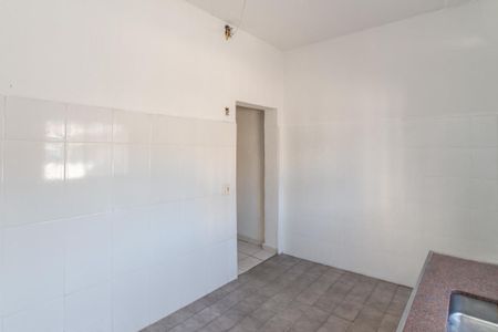 Cozinha de casa para alugar com 2 quartos, 70m² em Vila Gustavo, São Paulo