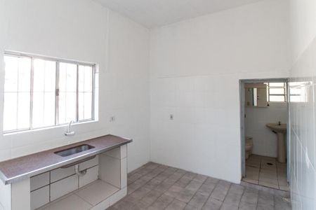 Cozinha de casa para alugar com 2 quartos, 70m² em Vila Gustavo, São Paulo