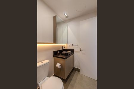 Banheiro de kitnet/studio à venda com 1 quarto, 24m² em Cidade Baixa, Porto Alegre