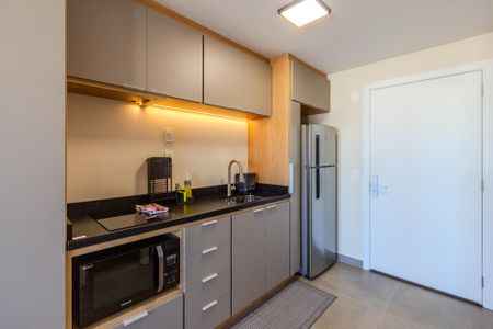Cozinha de kitnet/studio à venda com 1 quarto, 24m² em Cidade Baixa, Porto Alegre
