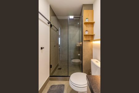 Banheiro de kitnet/studio à venda com 1 quarto, 24m² em Cidade Baixa, Porto Alegre