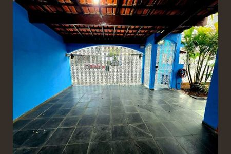 Casa à venda com 234m², 2 quartos e 2 vagas