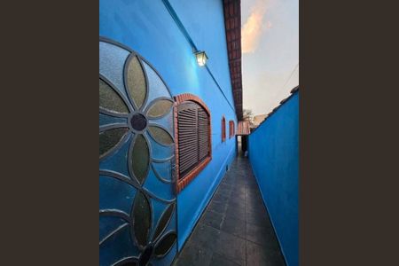 Casa à venda com 234m², 2 quartos e 2 vagas