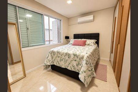 Quarto de apartamento à venda com 2 quartos, 65m² em Cristo Redentor, Porto Alegre