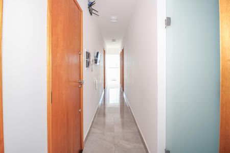 Corredor de apartamento para alugar com 3 quartos, 154m² em Bom Retiro, São Paulo