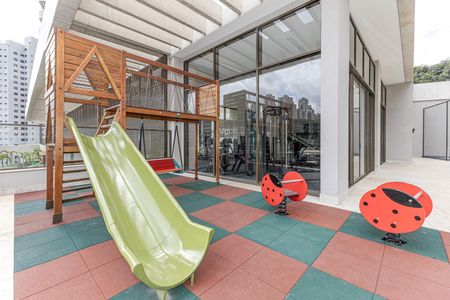 Apartamento para alugar com 95m², 3 quartos e 2 vagas Apartamento para alugar com 95m², 3 quartos e 2 vagasÁrea comum - Playground
