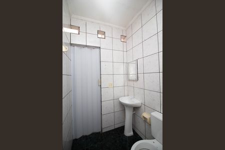 Banheiro de apartamento para alugar com 2 quartos, 76m² em Gopouva, Guarulhos