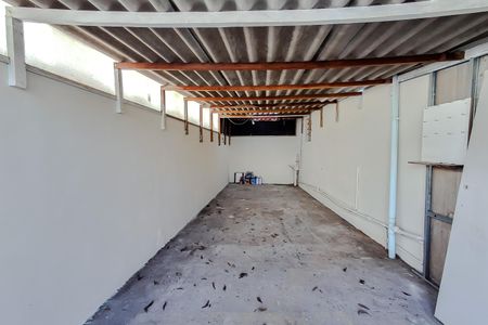 Área externa/ Garagem de casa para alugar com 1 quarto, 50m² em Ipiranga, São Paulo