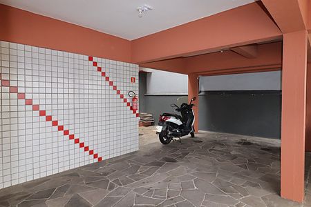 Garagem de apartamento à venda com 2 quartos, 112m² em Jardim do Salso, Porto Alegre
