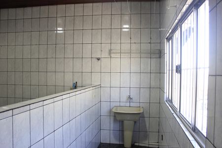 Lavanderia  de kitnet/studio para alugar com 1 quarto, 50m² em Jardim Valeria, Guarulhos