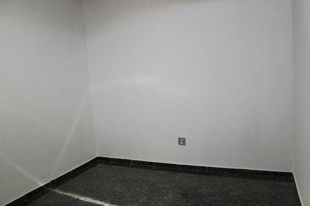 Quarto  de kitnet/studio para alugar com 1 quarto, 50m² em Jardim Valeria, Guarulhos