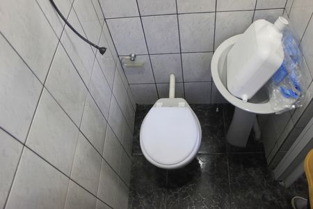 Banheiro  de kitnet/studio para alugar com 1 quarto, 50m² em Jardim Valeria, Guarulhos