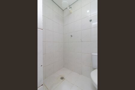 Banheiro de casa para alugar com 1 quarto, 60m² em Jardim Imbé, São Paulo