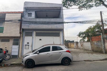 Fachada de casa para alugar com 1 quarto, 60m² em Jardim Imbé, São Paulo