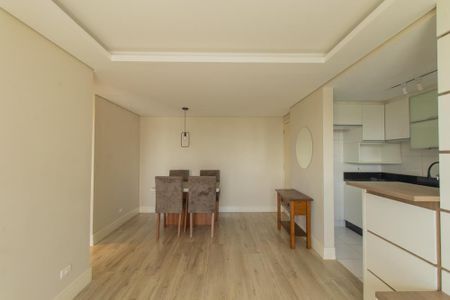 Sala de apartamento para alugar com 2 quartos, 68m² em Capão Raso, Curitiba