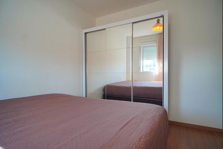 Suíte de apartamento para alugar com 2 quartos, 57m² em Passo D’areia, Porto Alegre