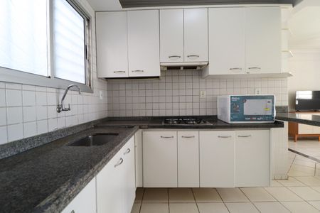 Apartamento para alugar com 65m², 2 quartos e 1 vagaCozinha