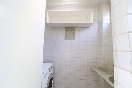 Apartamento para alugar com 65m², 2 quartos e 1 vagaÁrea de Serviço
