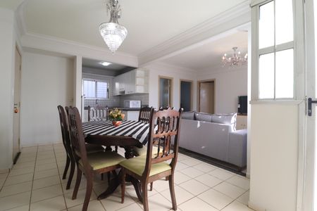Apartamento para alugar com 65m², 2 quartos e 1 vagaSala