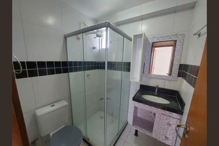 Banheiro de apartamento para alugar com 2 quartos, 52m² em Eldorado, Contagem