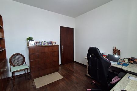 Quarto 2 de casa à venda com 5 quartos, 233m² em Cerâmica, São Caetano do Sul