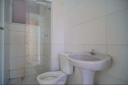 Banheiro de apartamento para alugar com 2 quartos, 42m² em Santo Afonso, Novo Hamburgo