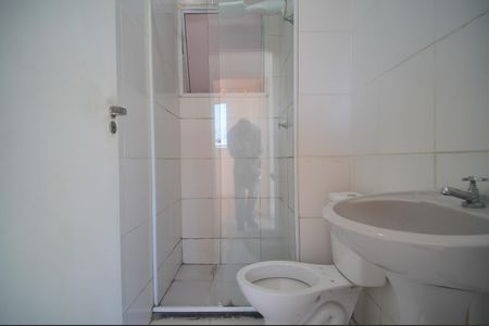 Banheiro de apartamento para alugar com 2 quartos, 42m² em Santo Afonso, Novo Hamburgo