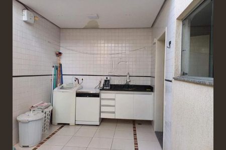 Casa à venda com 3 quartos, 250m² em Cerâmica, São Caetano do Sul