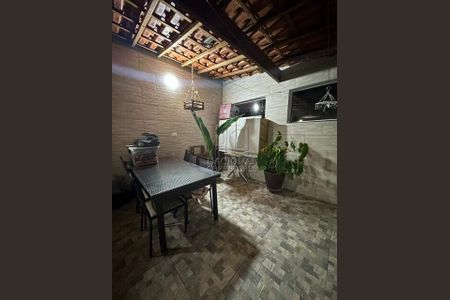 Casa à venda com 2 quartos, 143m² em Jardim Monte Libano, Santo André
