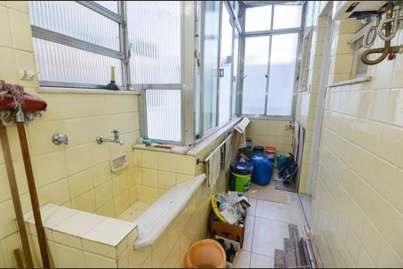 Apartamento para alugar com 115m², 3 quartos e 1 vagaÁrea de Serviço