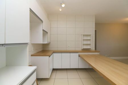 Cozinha de apartamento para alugar com 2 quartos, 98m² em Morumbi, São Paulo