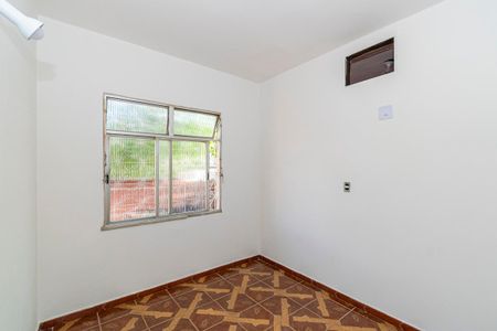 Quarto 1 de casa para alugar com 2 quartos, 100m² em Vista Alegre, Rio de Janeiro