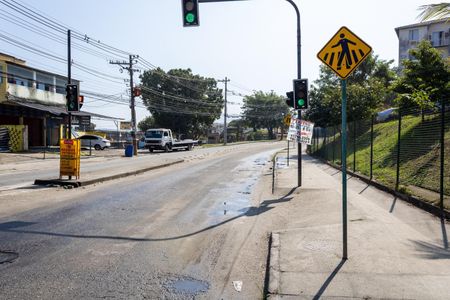 Vista da Rua de apartamento à venda com 3 quartos, 50m² em Campo Grande, Rio de Janeiro