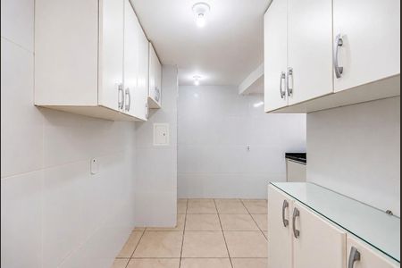 Cozinha de apartamento para alugar com 2 quartos, 59m² em Portão, Curitiba