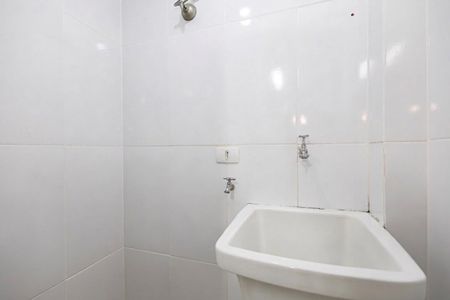 Área de serviço de apartamento para alugar com 2 quartos, 59m² em Portão, Curitiba
