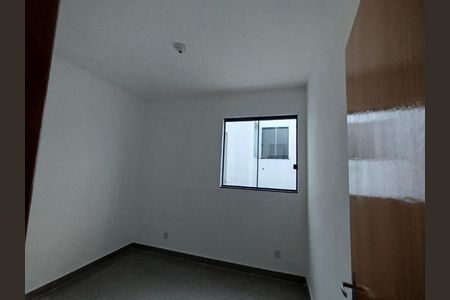 Casa à venda com 80m², 3 quartos e 2 vagas