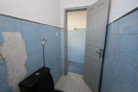 Banheiro social de casa para alugar com 2 quartos, 150m² em Jardim Montanhês, Belo Horizonte