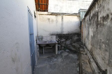 Área de Serviço de casa para alugar com 2 quartos, 150m² em Jardim Montanhês, Belo Horizonte