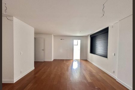 Apartamento à venda com 4 quartos, 225m² em São Jorge, Belo Horizonte