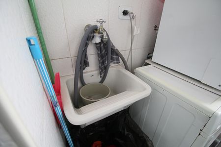 Área de Serviço de apartamento para alugar com 2 quartos, 59m² em Campo Limpo, São Paulo