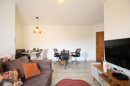 Sala de apartamento para alugar com 2 quartos, 59m² em Campo Limpo, São Paulo