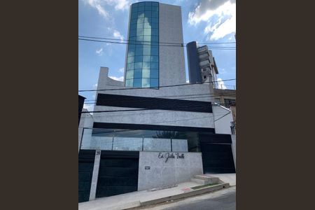 Apartamento para alugar com 70m², 2 quartos e 2 vagas