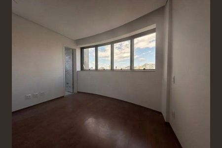 Apartamento para alugar com 70m², 2 quartos e 2 vagas