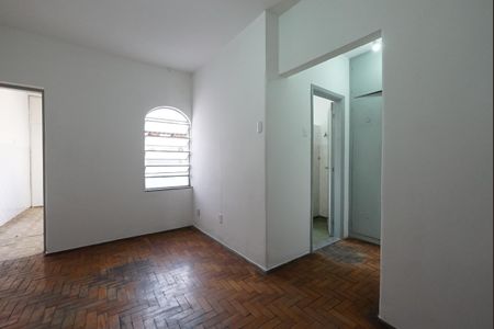 Sala de casa de condomínio para alugar com 2 quartos, 65m² em Cambuci, São Paulo