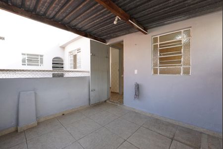 Quintal de casa de condomínio para alugar com 2 quartos, 65m² em Cambuci, São Paulo