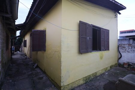 Área externa de casa para alugar com 1 quarto, 45m² em Fátima, Canoas
