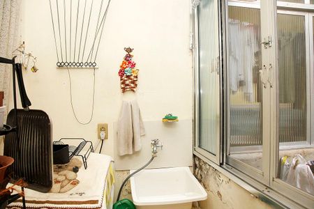 Cozinha + Área de Serviço de apartamento à venda com 2 quartos, 60m² em Santana, Porto Alegre